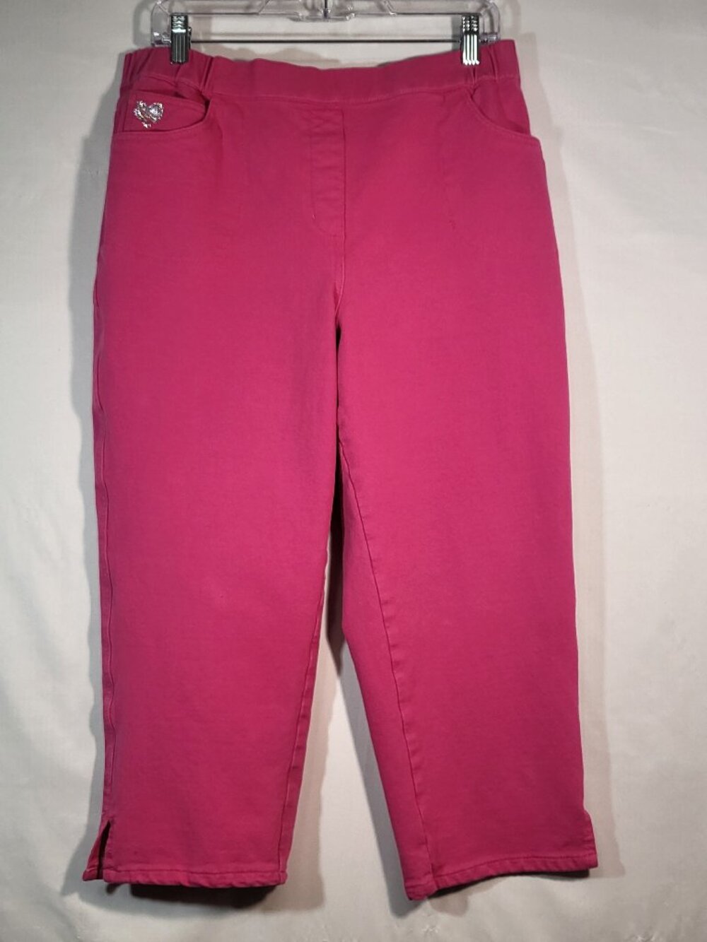 Dream Jeannes by Quacker Factory Woman's Pull On Capris Size Large Pink
